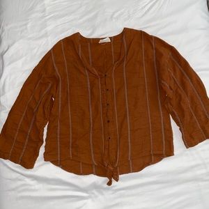 Love Riche | Cotton button down V-neck blouse